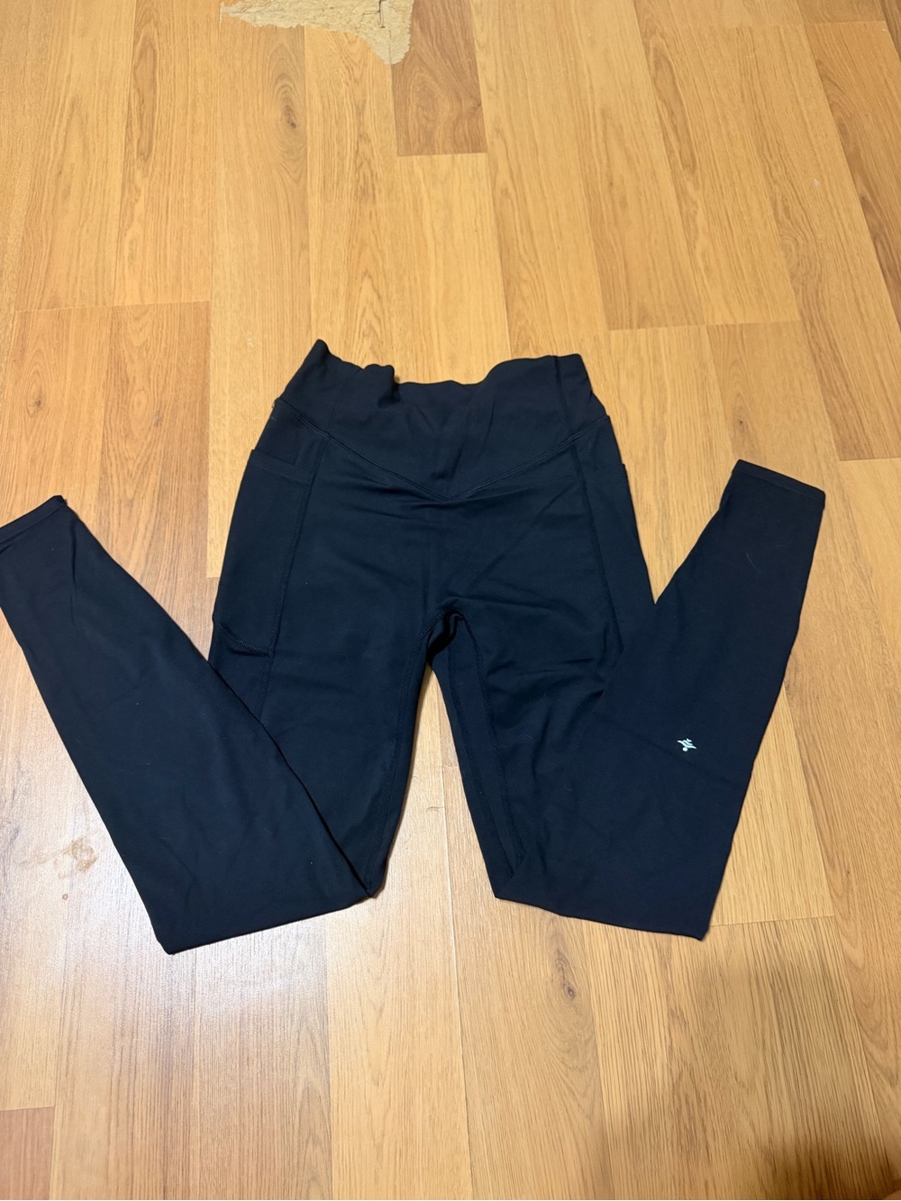 Halara Black High Waisted Scrunch Butt Leggings w/ Pockets NWOT